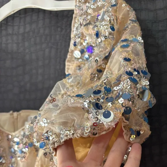 floral sequin embellished mini dress with puff sleeves NWT🦋✨ - Picture 5 of 7